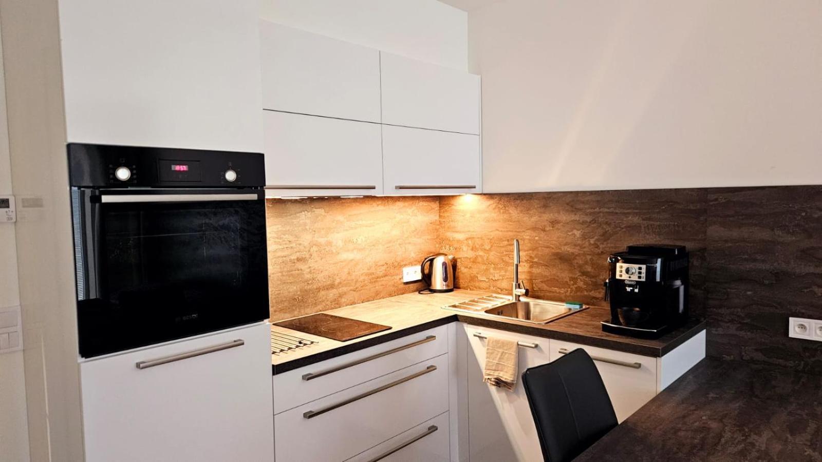 Elite - Fristenskeho Apartment *