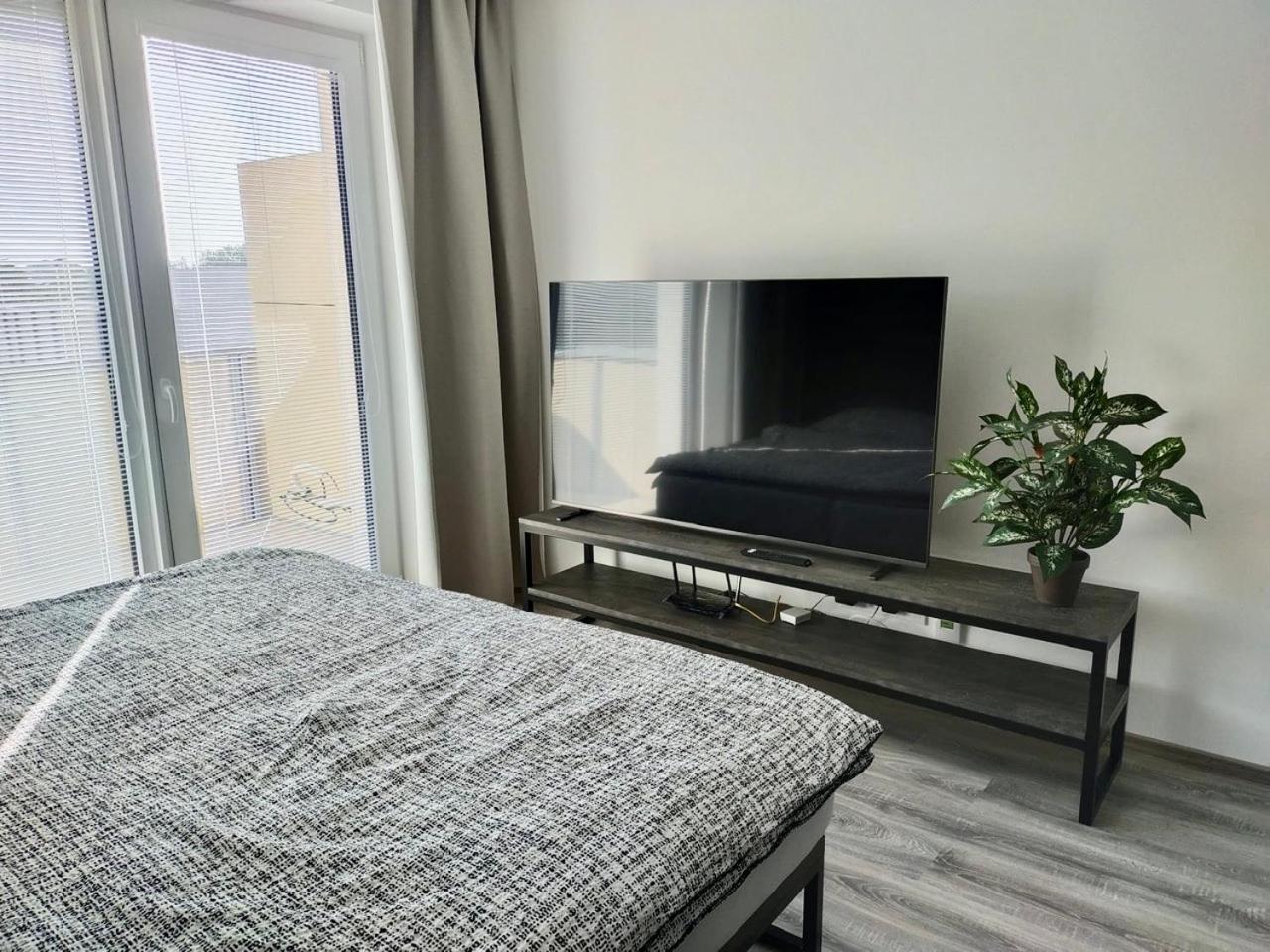 Elite - Fristenskeho Apartment